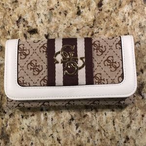 Guess Wallet
